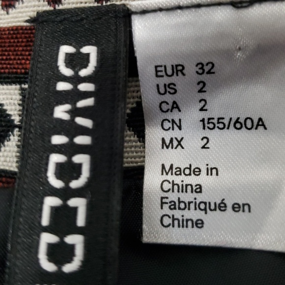 Divided tribal print mini skirt - Picture 3 of 5